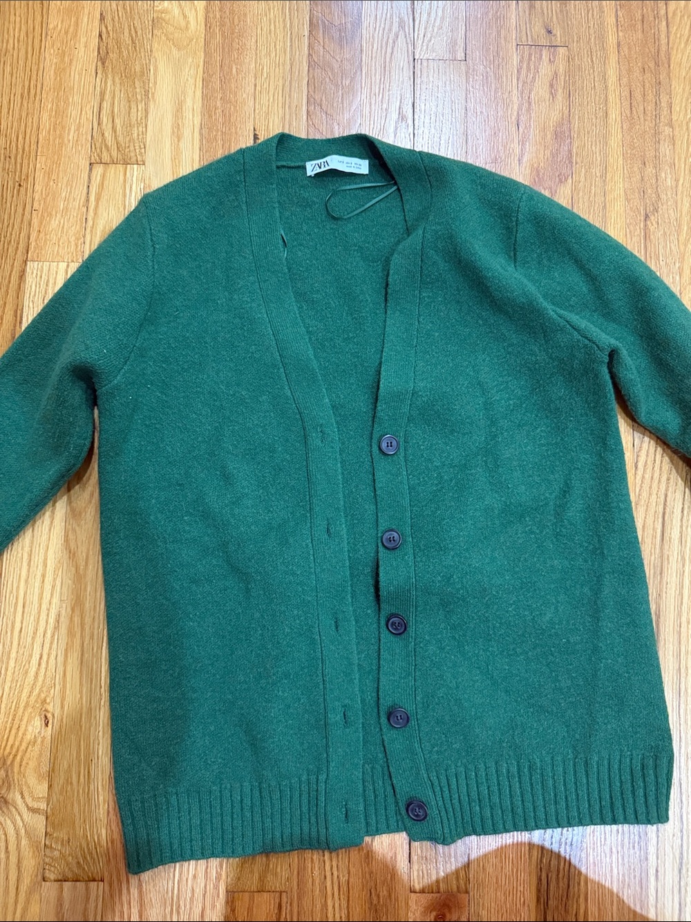 Zara Women’s Green Button-Front Cardigan